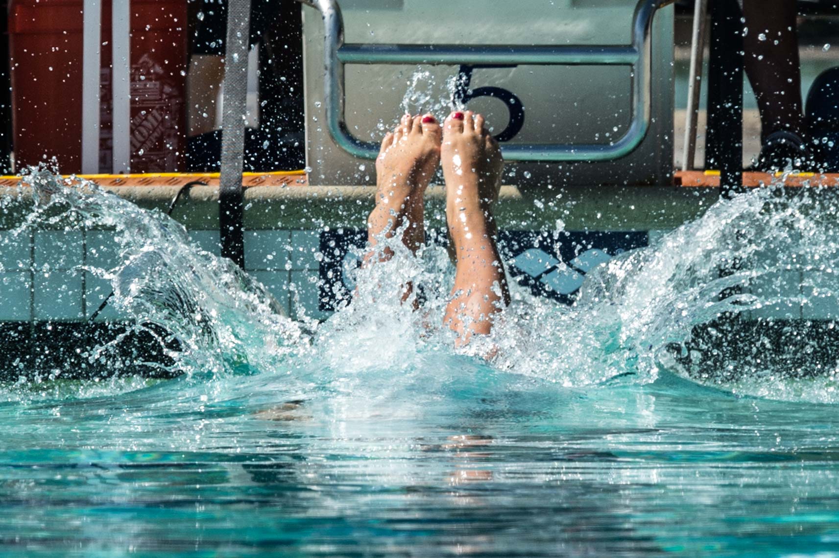 swim backstroke start