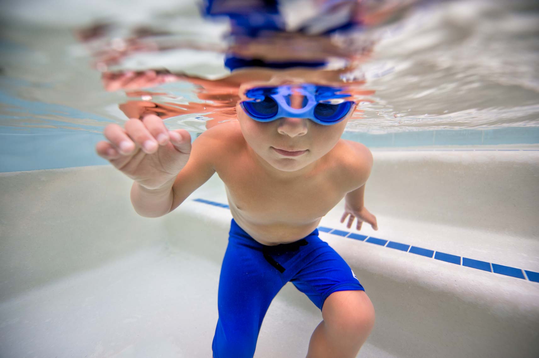 underwater child photography