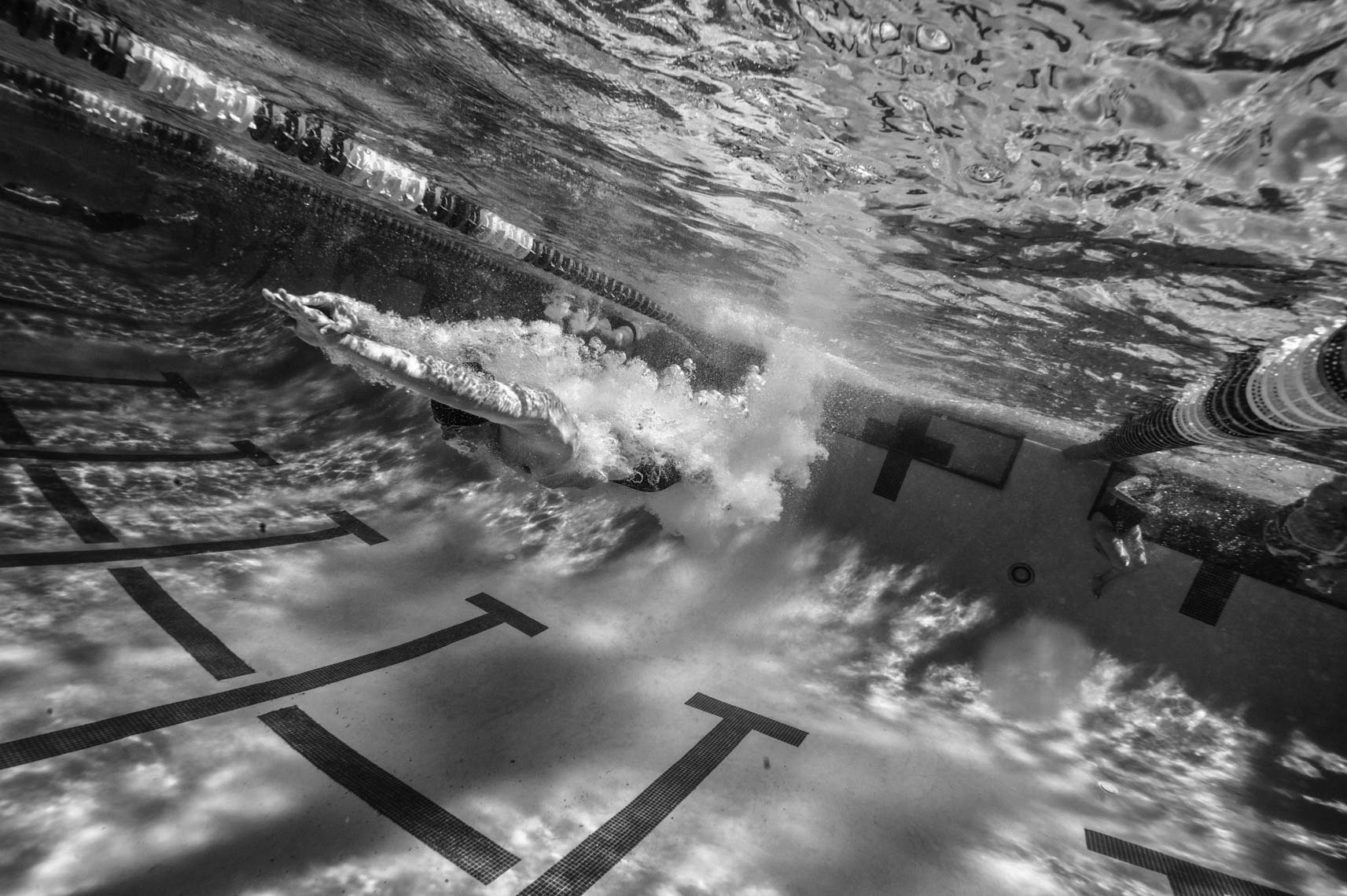 underwater swimming